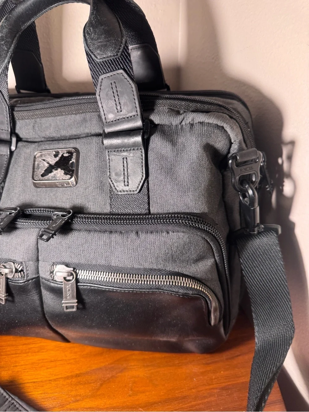 TUMI Alpha Bravo Albany Slim Commuter Briefcase in Anthracite